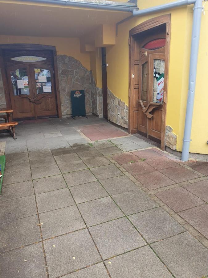 Apartmán v centre mesta Turócszentmárton Kültér fotó